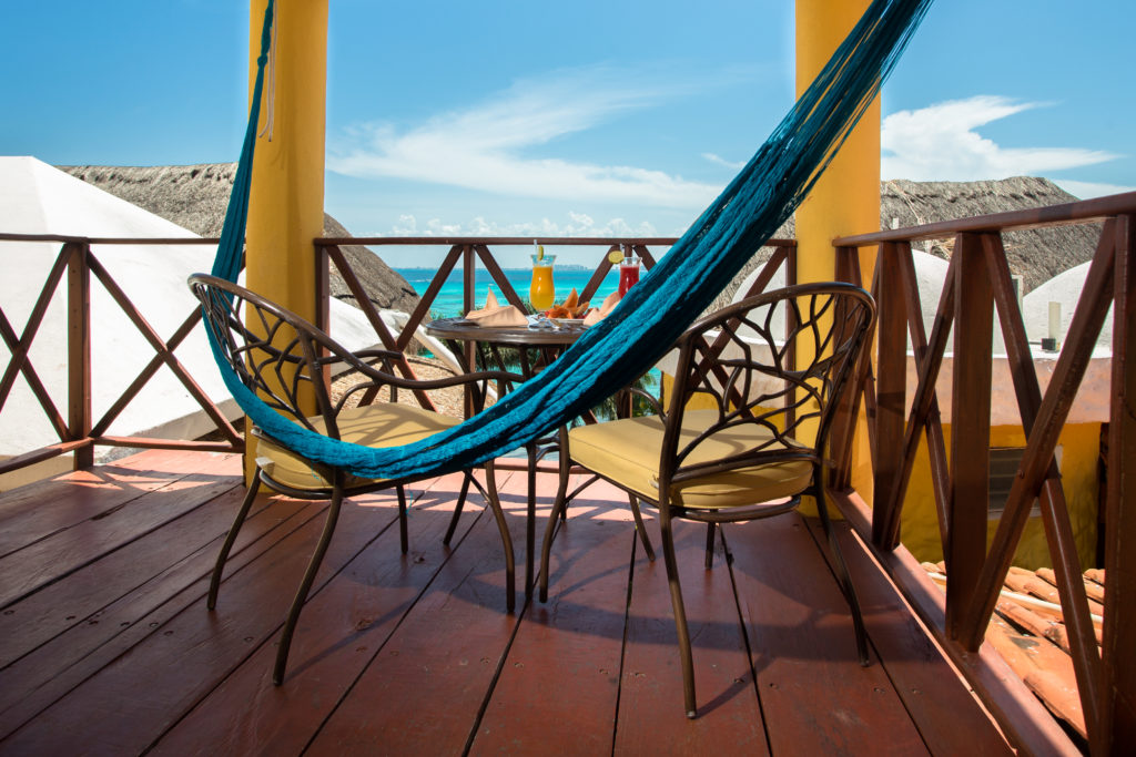 ocean view balcony in hotel la joya